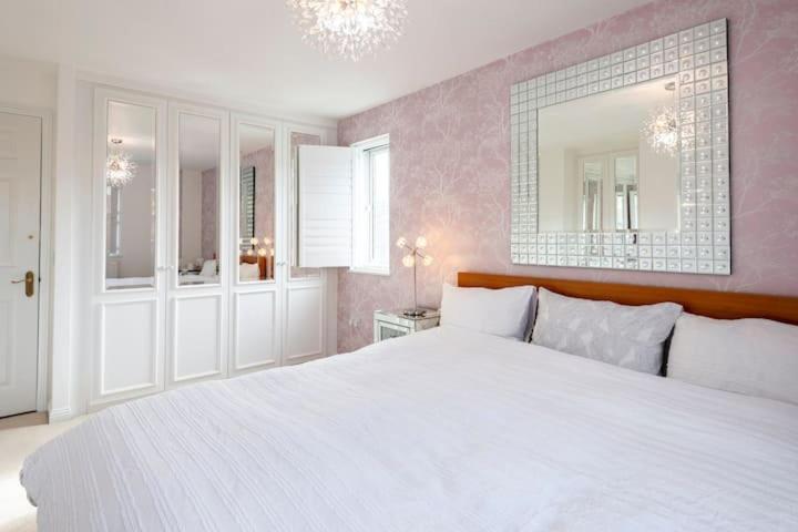 Bienvenue In Newhaven Luxury Superking Or Standard Or Budget Rooms Eksteriør bilde