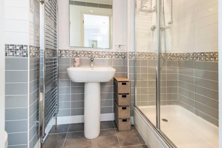 Bienvenue In Newhaven Luxury Superking Or Standard Or Budget Rooms Eksteriør bilde
