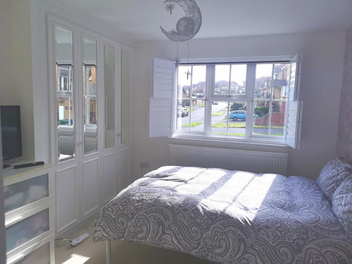 Bienvenue In Newhaven Luxury Superking Or Standard Or Budget Rooms Eksteriør bilde